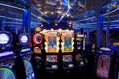 hm 77 Galaxy Slots Lounge